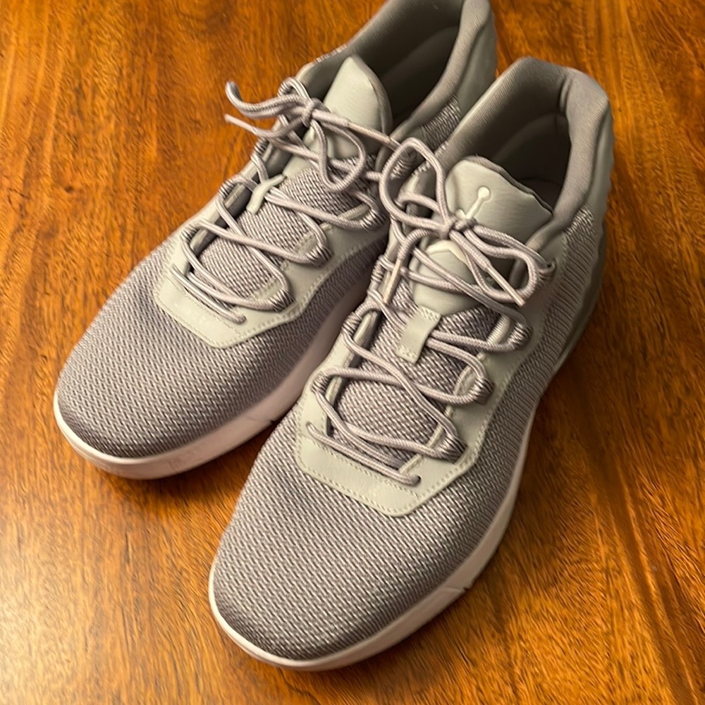 Jordan Academy Cool Gray edition 2016